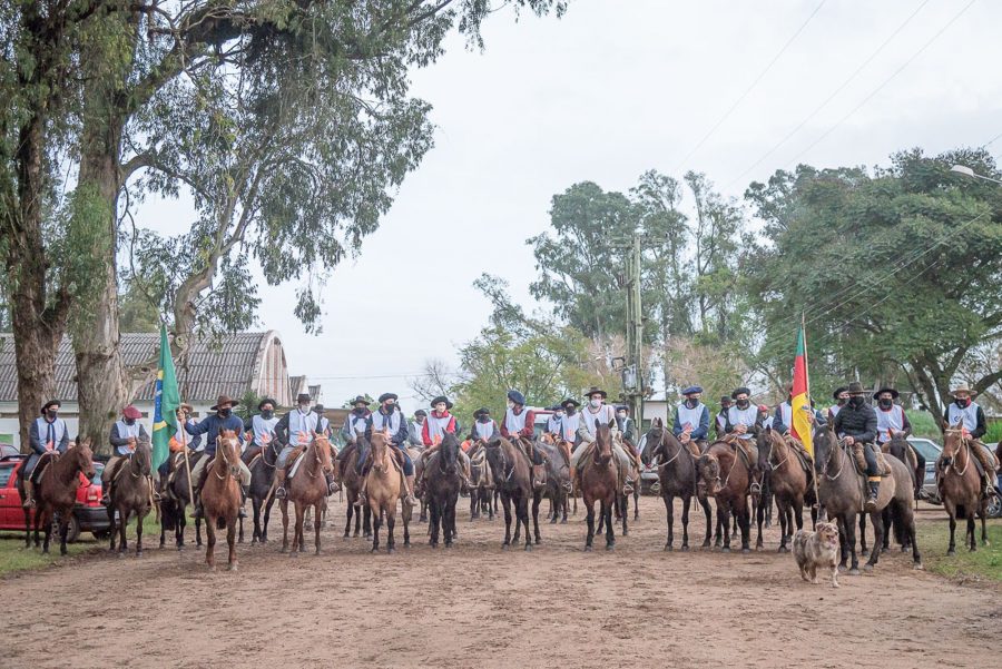 Foi dada a largada à Marcha de Resistência do Cavalo Crioulo