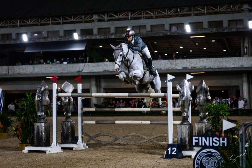 Ivo-Roza-Filho-e-Legendary-JMen-no-ultimo-e-decisivo-salto-no-GP-Felippe-Saad-Medio-1024x683 Bem vindo