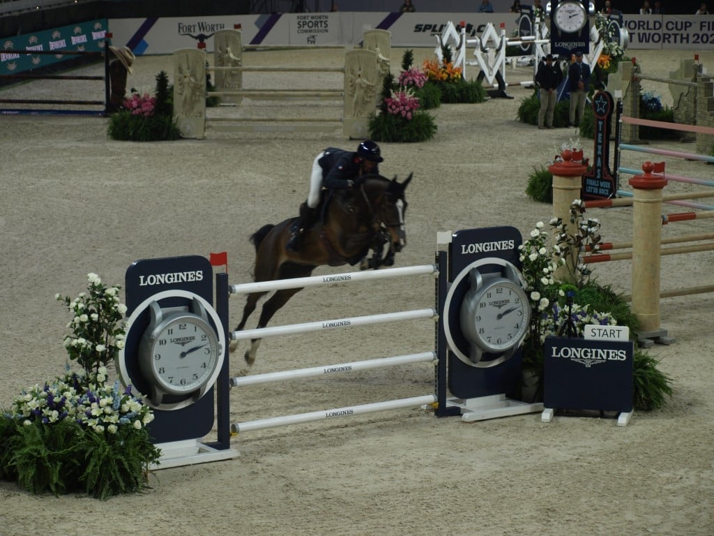 MV012407-Medio Dallas estreia com adrenalina, espetáculo e alto nível com Brasil - Yuri Mansur