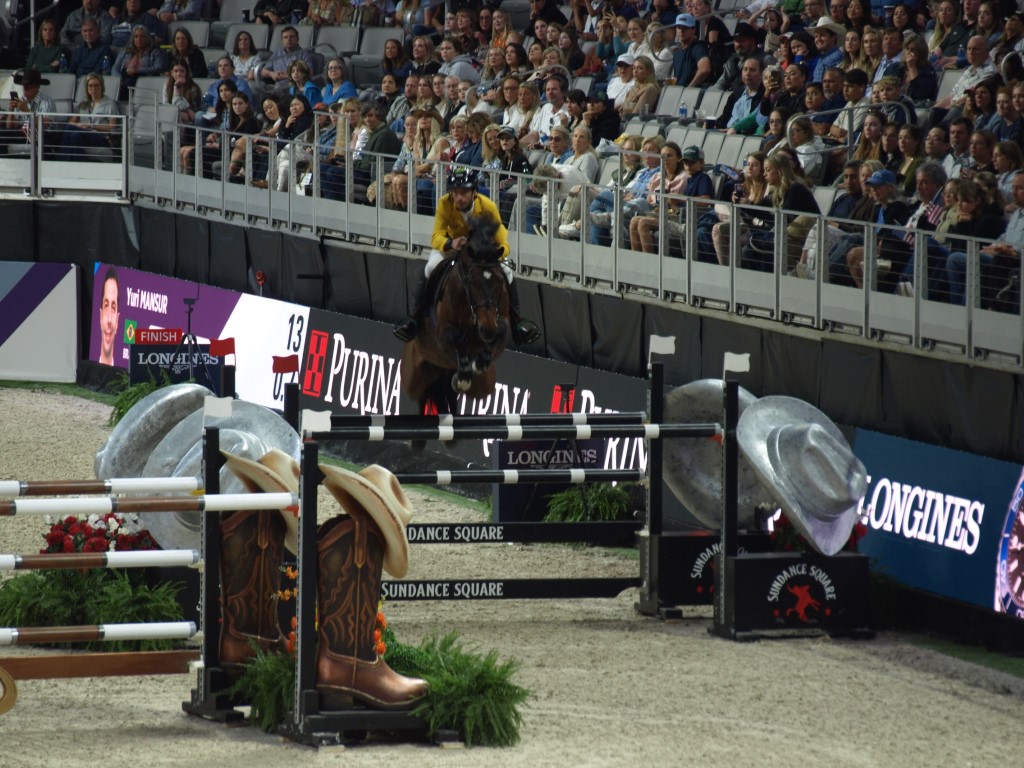 MV122970-Medio Copa do Mundo de Hipismo – Final consagra Kent (EUA) campeão mundial em decisão de altíssimo nível técnico