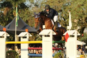 José Roberto na conquista do tricampeonato consecutivo do GP em 2016 (Luis Ruas)