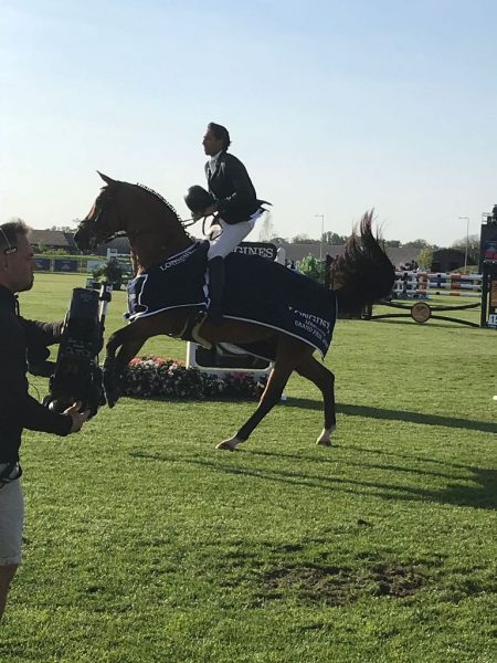 Luiz Francisco e Collin no galope da vitória no GP Longines, a 1.60 metro