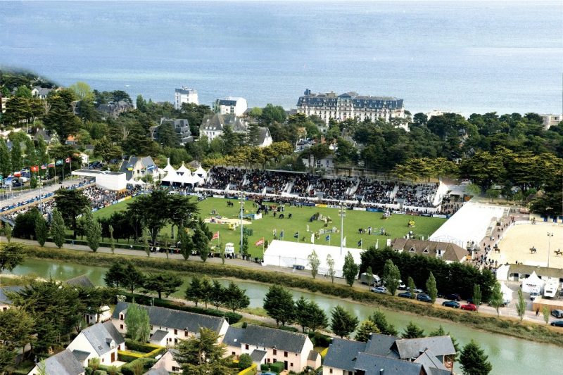fantástica arena de La Baule, meca do hipismo na França