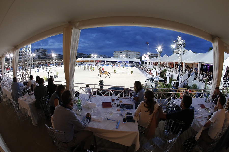 Full VIP Lounge during today's LGCT competitions, ph.Stefano Grasso/LGCT