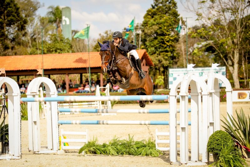 Iury Guimarães Borges com Cello Z campeão Young Rider - 1.45 m, foto Luis Ruas