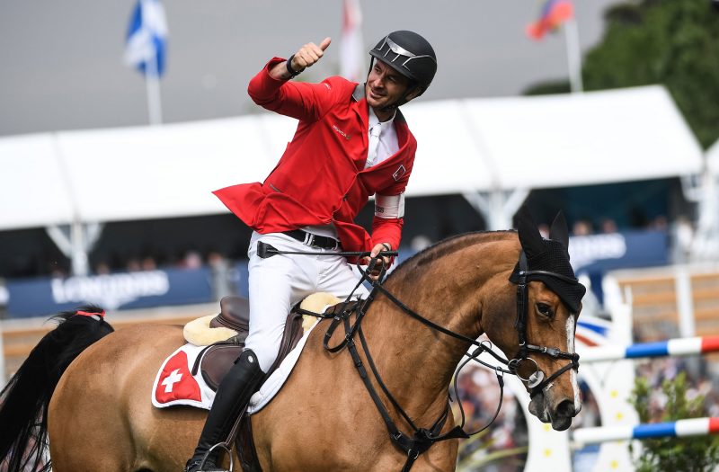 Steve Guerdat com Albfuehrense Bianca, integrante da equipe campeã (FEI - Martin Dokoupil)