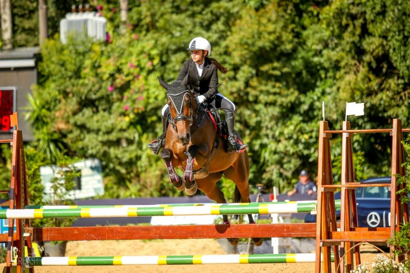 Raffaella Frugoli de Salles com MC Fortuna Lutz campeã brasileira mini-mirim (Luis Ruas)