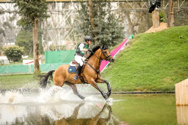 Rafael Losano com Fuiloda G em ação no Pan Lima 2019 (Luis Ruas - Hipismo Brasil)